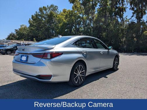2022 Lexus ES 300h 300H