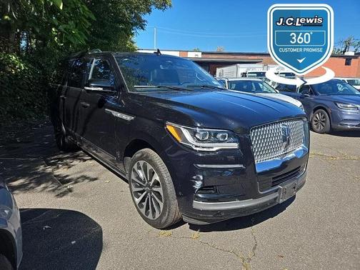 2023 Lincoln Navigator L Reserve