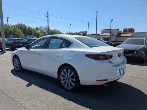 Snowflake White Pearl 2026 Mazda Mazda3 FWD w/Preferred Package