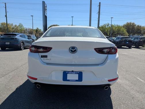 Snowflake White Pearl 2026 Mazda Mazda3 FWD w/Preferred Package