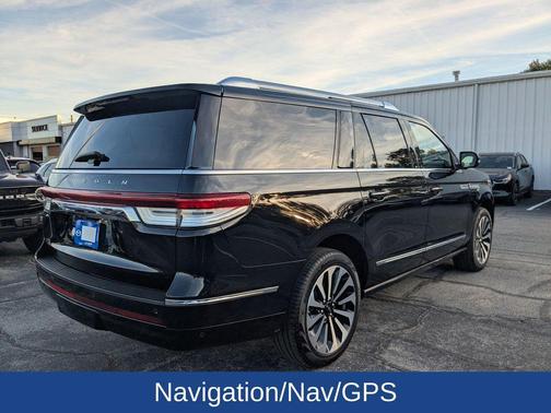 2023 Lincoln Navigator L Reserve