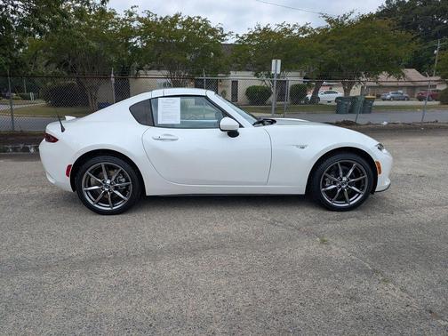 Snowflake White Pearl 2022 Mazda MX-5 Miata Grand Touring