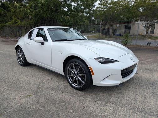 Snowflake White Pearl 2022 Mazda MX-5 Miata Grand Touring