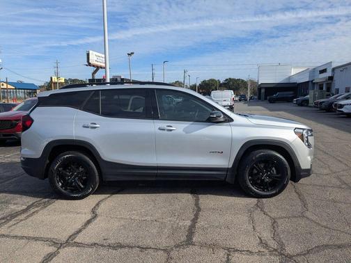 2022 GMC Terrain AT4