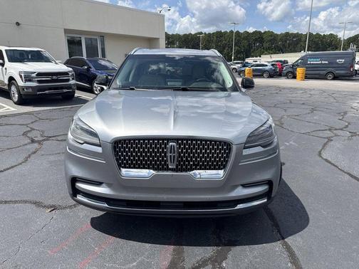 Silver Radiance Metallic 2023 Lincoln Aviator Standard RWD
