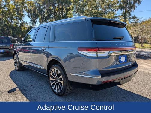 2022 Lincoln Navigator L Reserve
