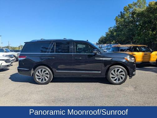 2022 Lincoln Navigator Reserve
