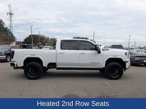 2024 GMC Sierra 2500 AT4