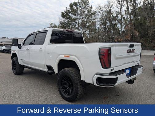 2024 GMC Sierra 2500 AT4