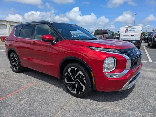 Diamond Red 2024 Mitsubishi Outlander SEL