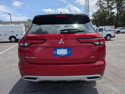 Diamond Red 2024 Mitsubishi Outlander SEL