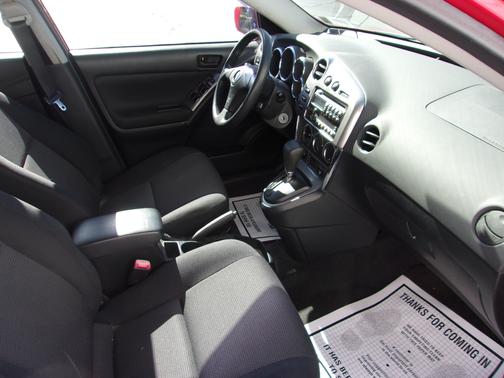 2005 Pontiac Vibe Base