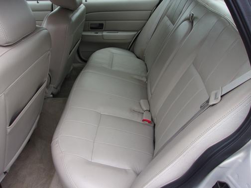 2011 Ford Crown Victoria LX