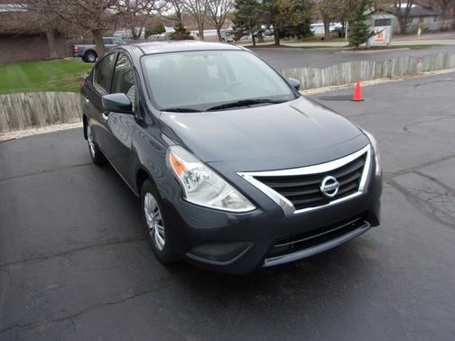 2016 Nissan Versa 1.6 SV
