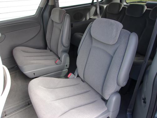 2006 Dodge Grand Caravan SE