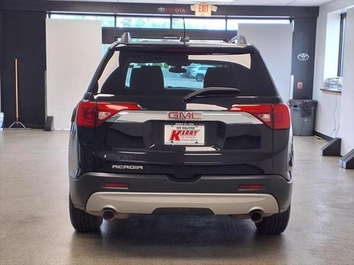 2017 GMC Acadia SLE-2