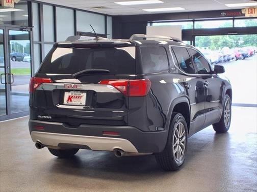 2017 GMC Acadia SLE-2