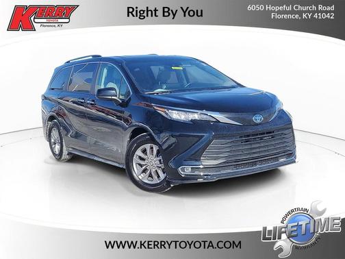 2022 Toyota Sienna XLE