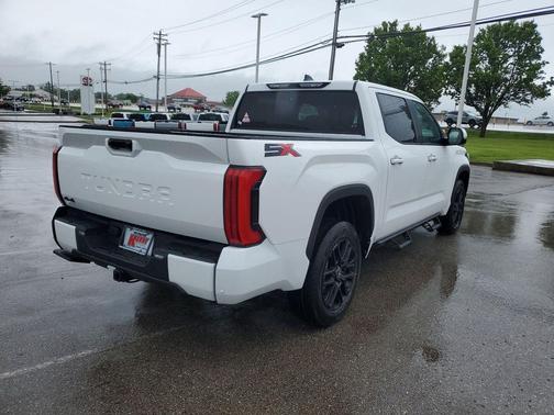 Ice 2026 Toyota Tundra SR5