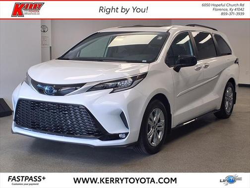 2023 Toyota Sienna XSE 7 Passenger