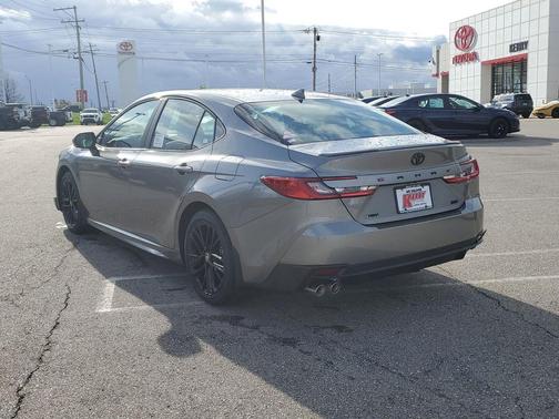 Heavy Metallic 2026 Toyota Camry SE
