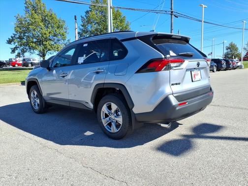 2025 Toyota RAV4 Hybrid LE