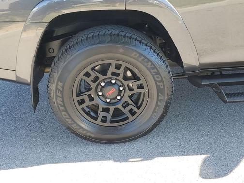 Magnetic Gray Metallic 2023 Toyota 4Runner SR5 Premium