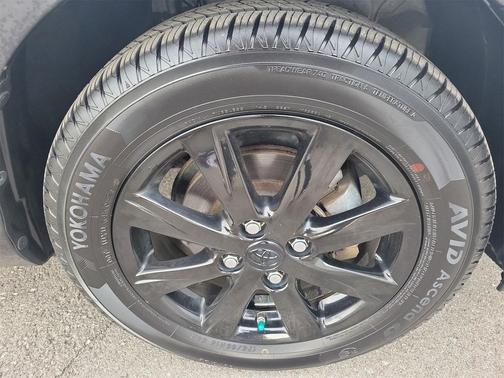 2016 Toyota Prius c Four