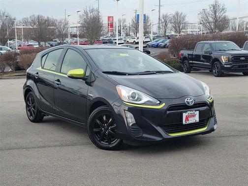 2016 Toyota Prius c Four