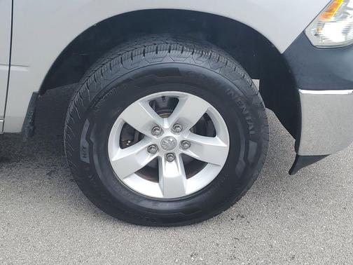Bright Silver Metallic Clearcoat 2013 RAM 1500 Tradesman