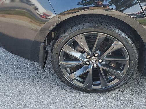 Midnight Black Metallic 2024 Toyota Corolla SE