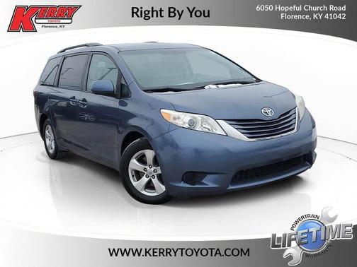 2016 Toyota Sienna LE