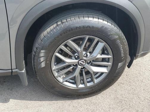 Gun Metallic 2023 Nissan Rogue S