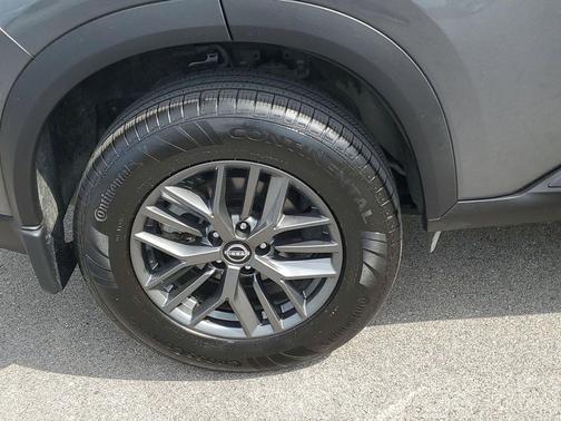 Gun Metallic 2023 Nissan Rogue S