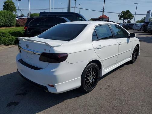 Super White 2012 Toyota Corolla S