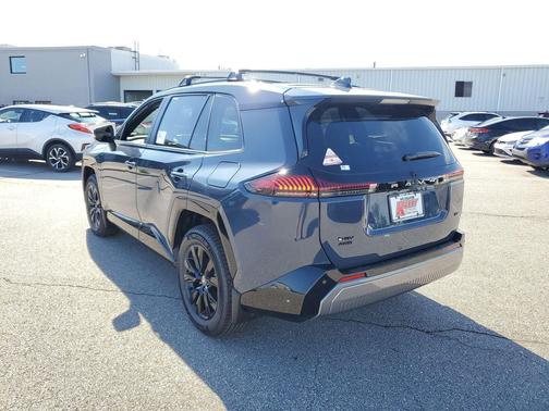 Cloud 2026 Toyota RAV4 SE