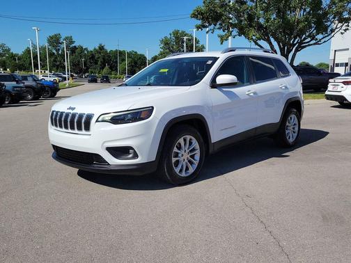 Bright White Clearcoat 2019 Jeep Cherokee Latitude