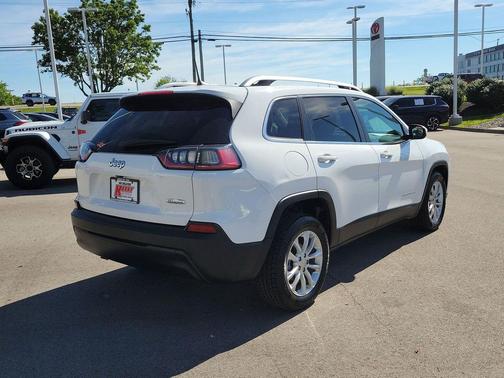 Bright White Clearcoat 2019 Jeep Cherokee Latitude