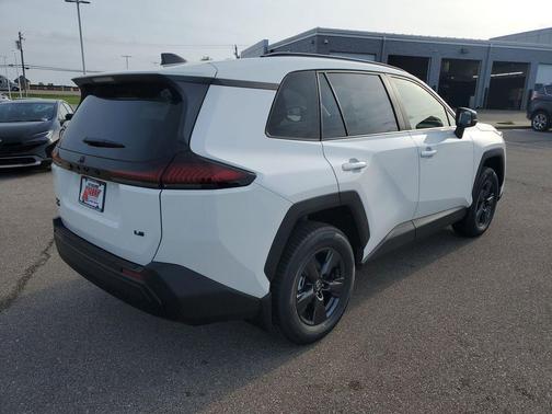 Ice 2026 Toyota RAV4 LE