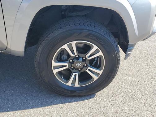 2019 Toyota Tacoma TRD Sport