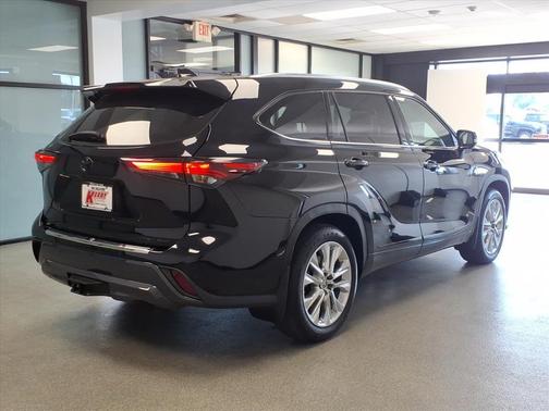 2024 Toyota Highlander Limited