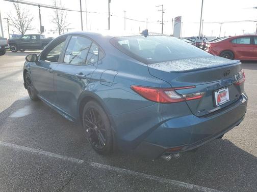 Ocean 2026 Toyota Camry SE