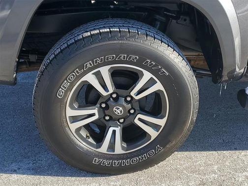 2016 Toyota Tacoma TRD Sport