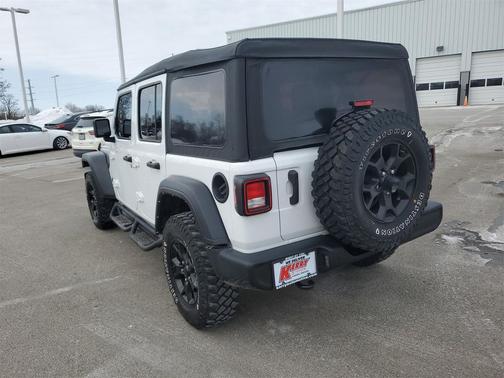 2022 Jeep Wrangler Willys