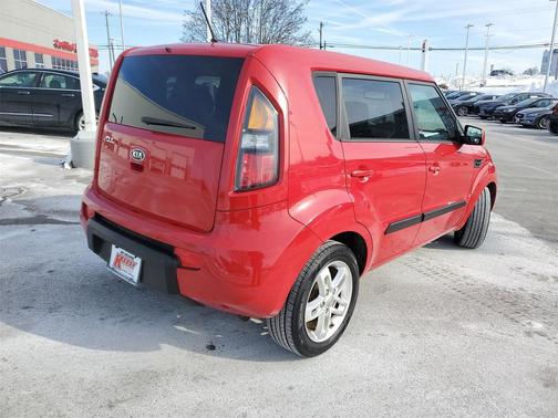2011 Kia Soul +