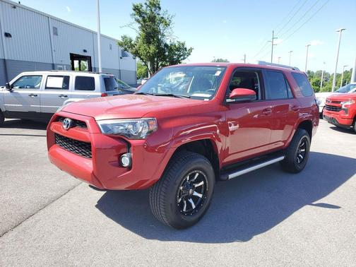Barcelona Red Metallic 2016 Toyota 4Runner SR5