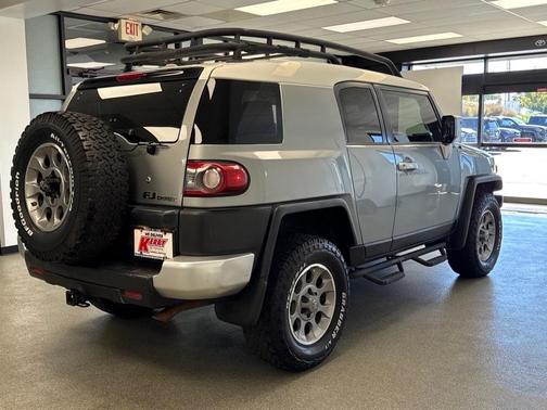 2012 Toyota FJ Cruiser Base