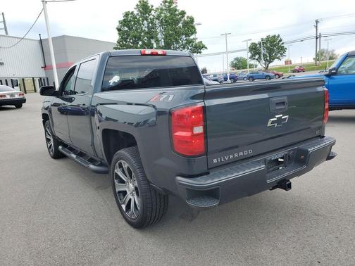 Graphite Metallic 2018 Chevrolet Silverado 1500 2LT