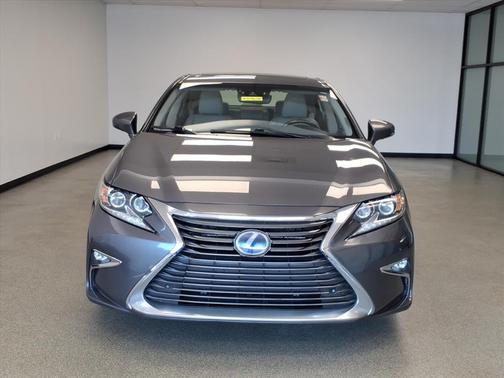 2018 Lexus ES 300h Base
