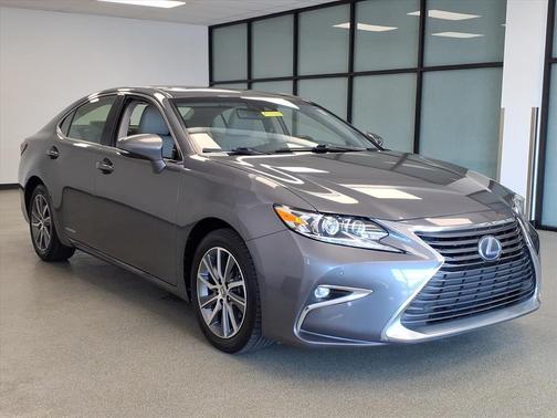 2018 Lexus ES 300h Base